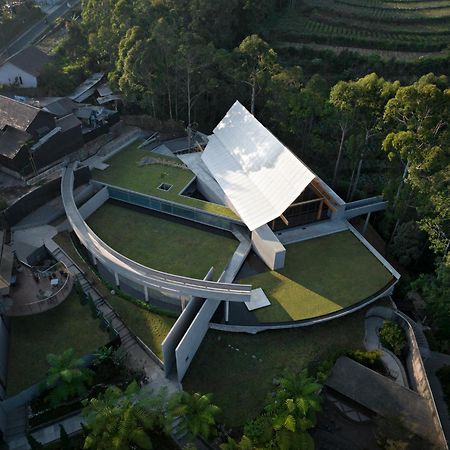 Sunsetfalls Gardens And Resort Magelang Ngoại thất bức ảnh
